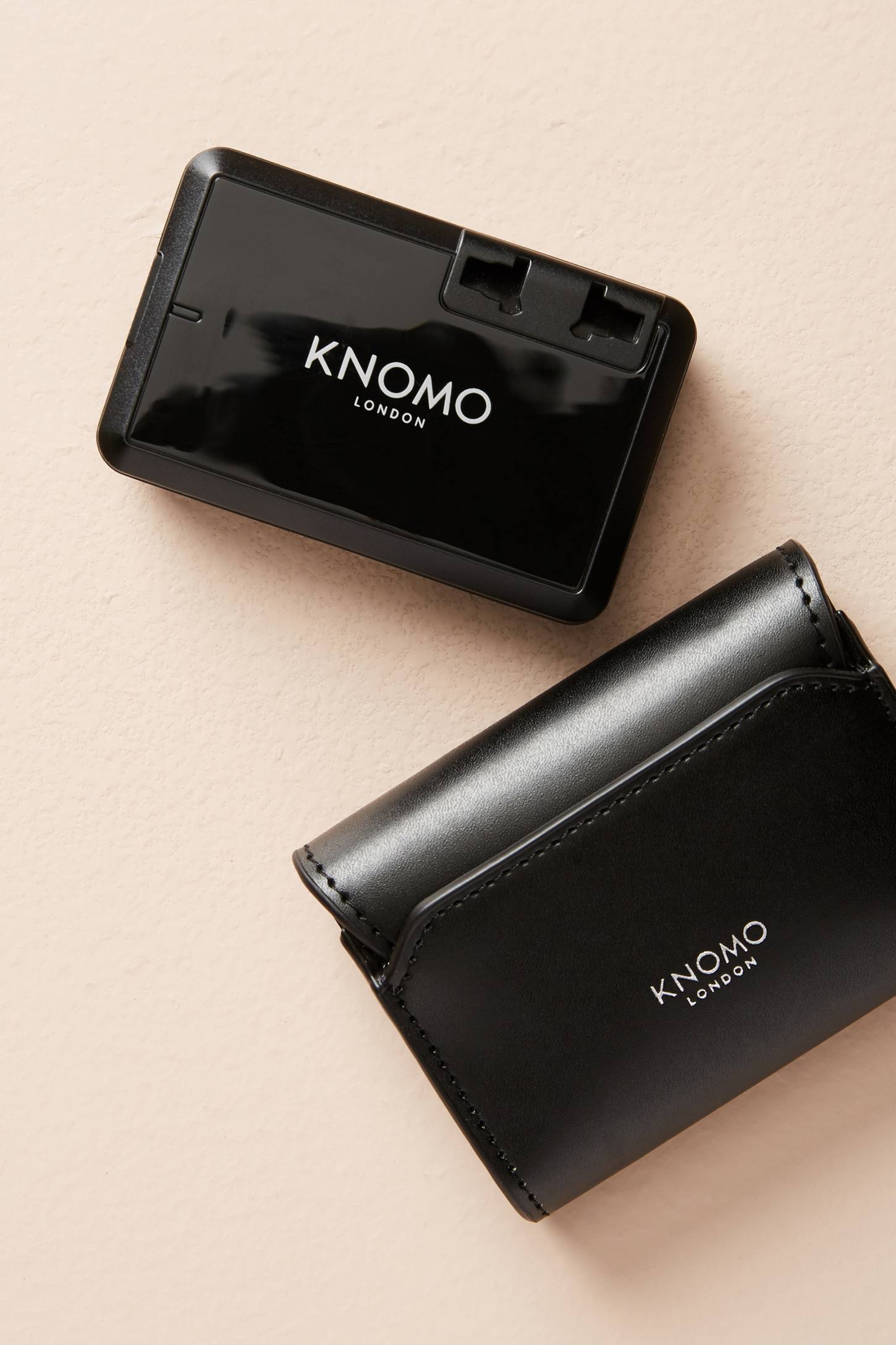 Knomo World Travel Power Adapter 