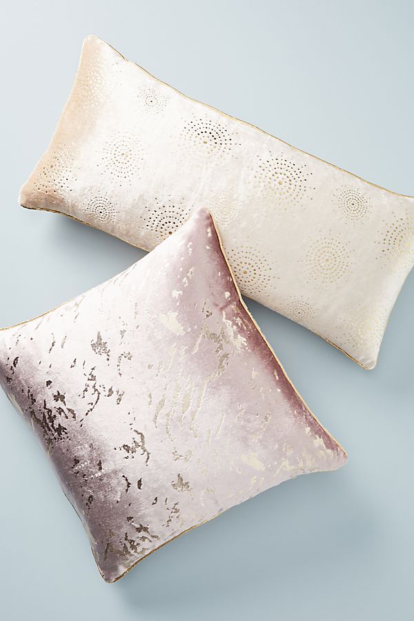 Slide View: 3: Gilded Velvet Pillow