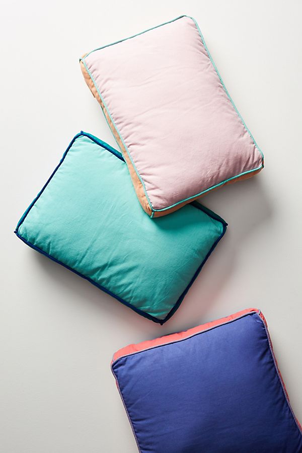 Slide View: 3: Lola Indoor/Outdoor Pillow