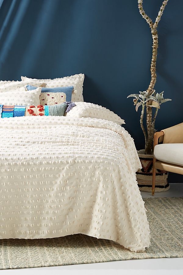 Slide View: 1: Textured Mareika Duvet Cover