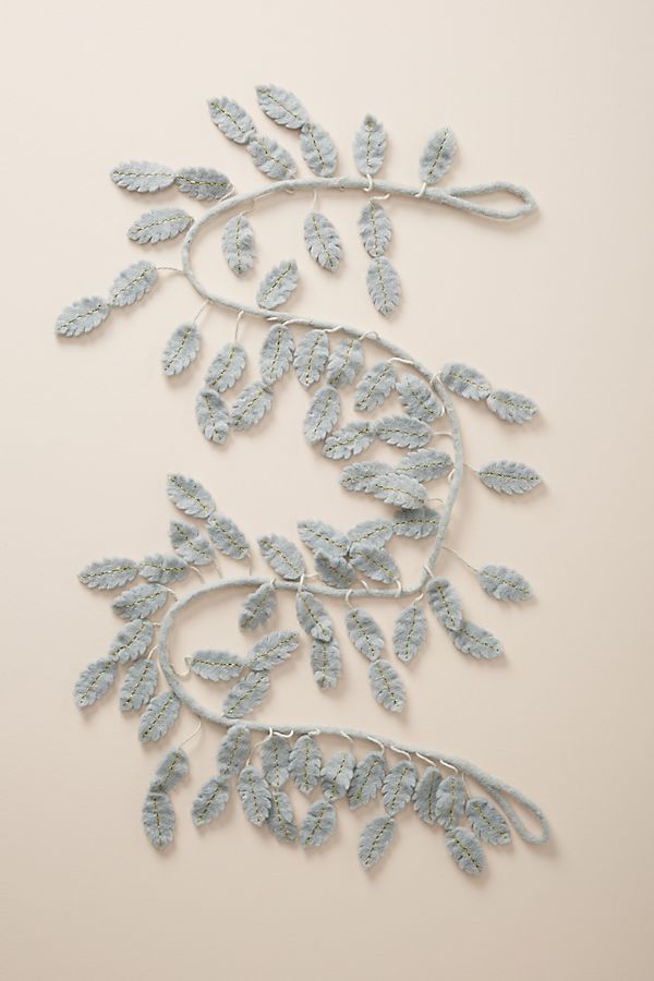 Slide View: 1: Feather Garland