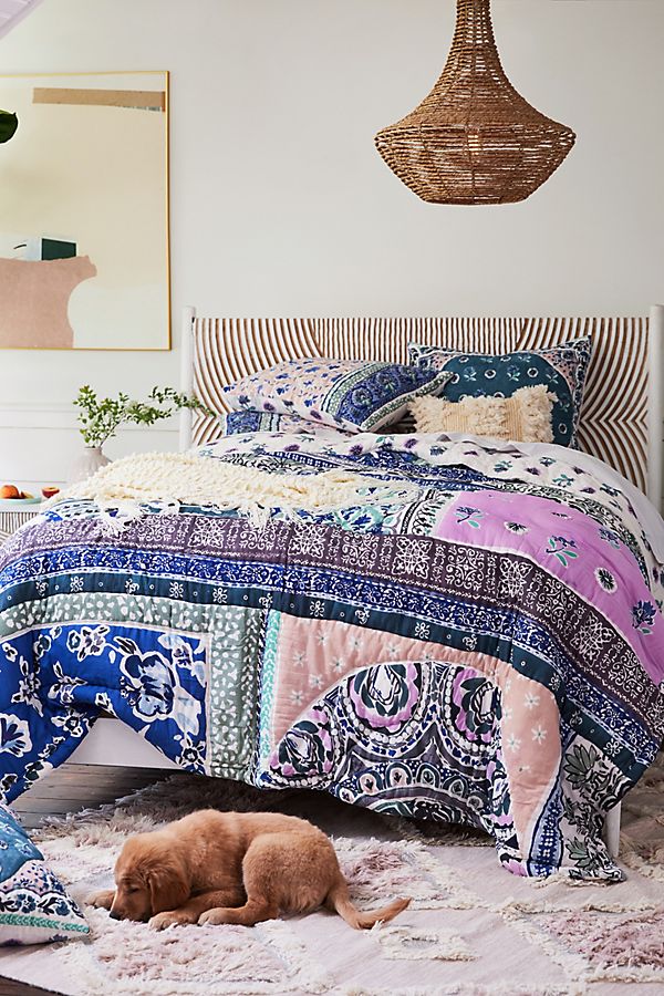 Slide View: 1: Livia Quilt