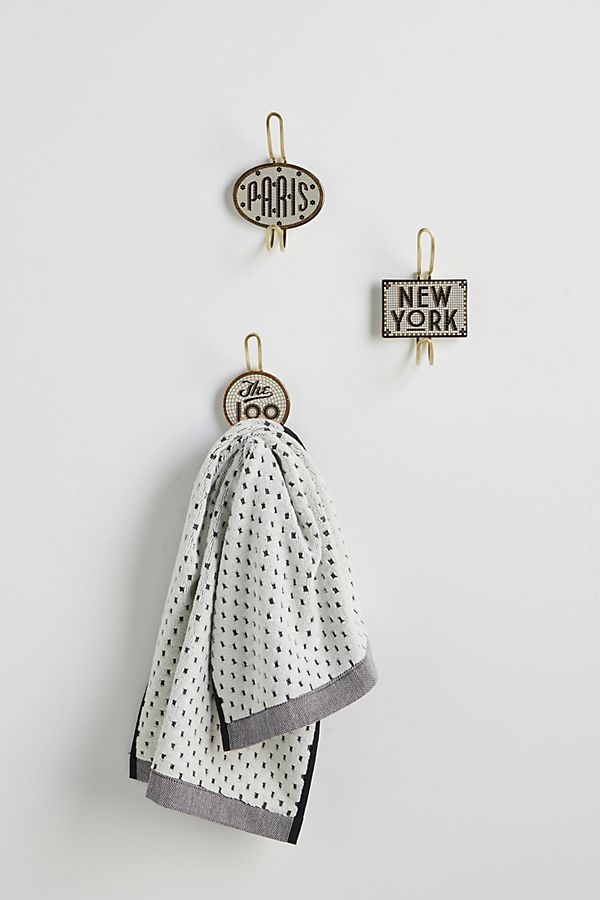 Slide View: 7: Tiled Margot Hook
