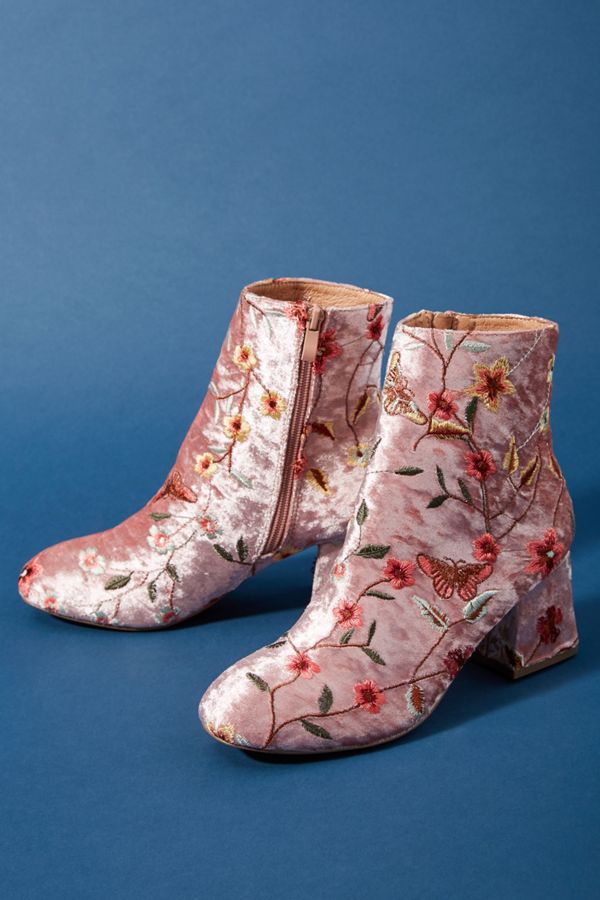 chelsea boots velvet