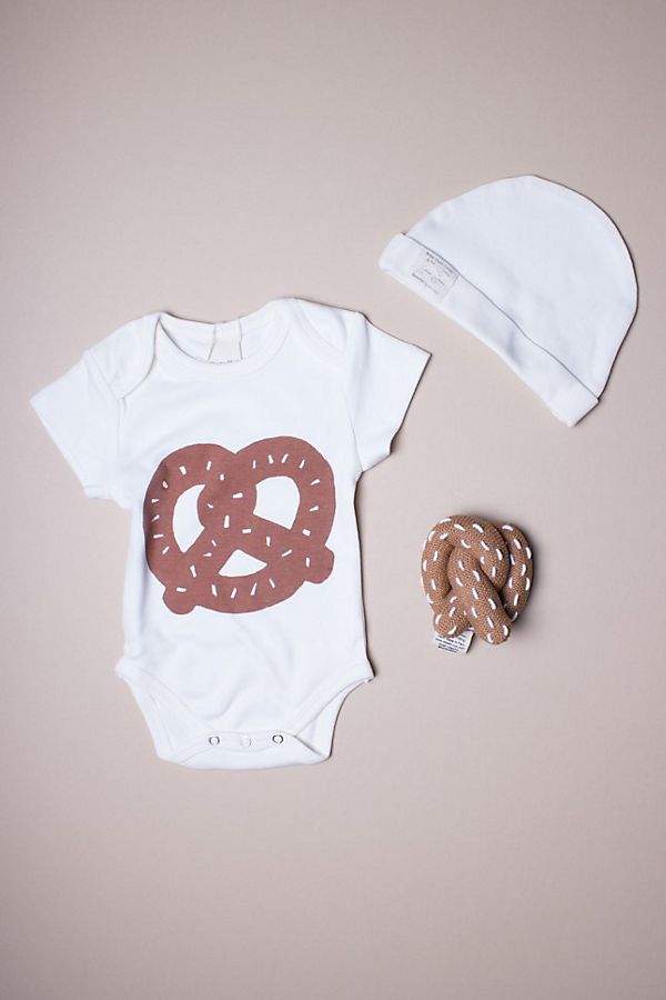 Slide View: 1: Estella Organic Pretzel Baby Gift Set