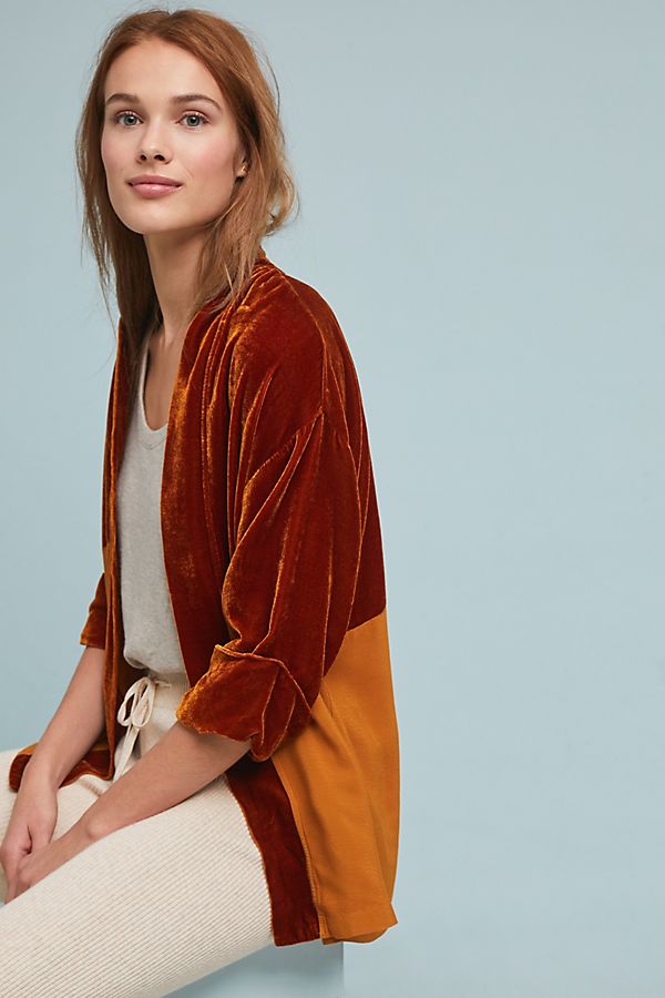 Slide View: 1: Two-Toned Velvet Kimono