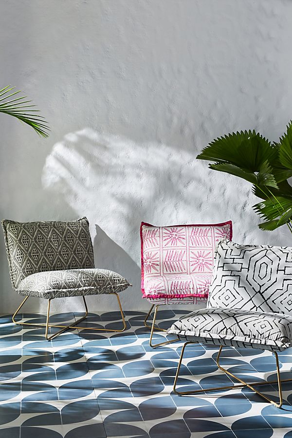 Slide View: 1: Relaxed Indoor/Outdoor Slipper Chair