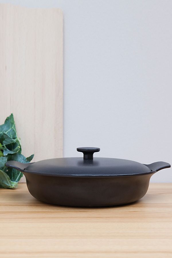 Slide View: 1: BergHOFF Ron Cast Iron Covered Deep Skillet
