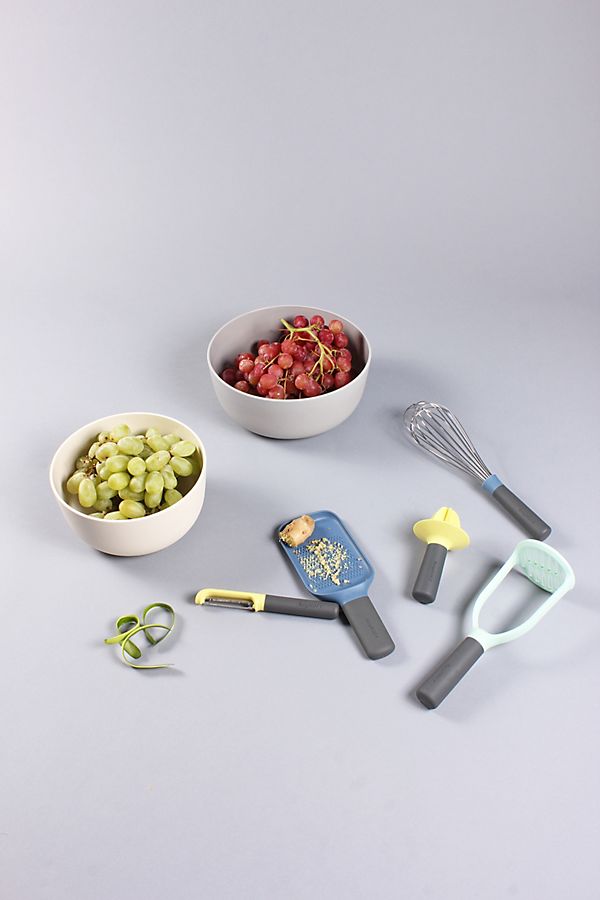 Slide View: 1: BergHOFF Leo 7-Piece Bamboo Gadget and Serving Bowl Set