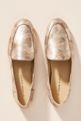 etienne aigner flats