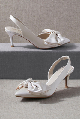 Shop Seychelles Neve Heels In White